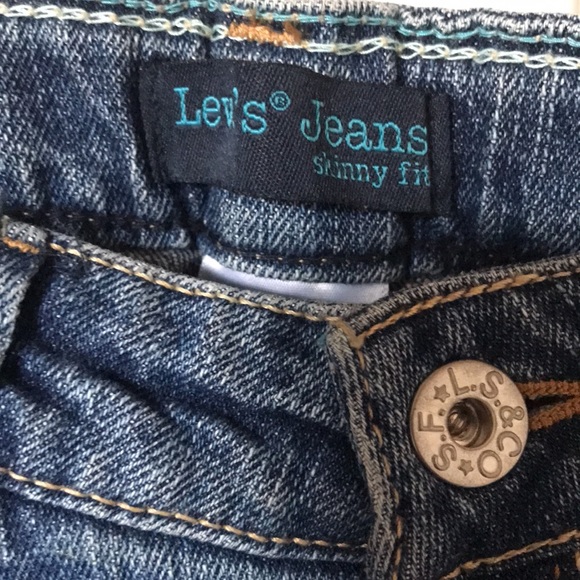 Levi Girls Jeans - Picture 5 of 7